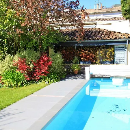 Bordelaise Villa